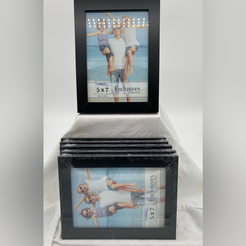 NWOT Icona Bay Picture Frames with Glass, 5 x 7 (set of 6)